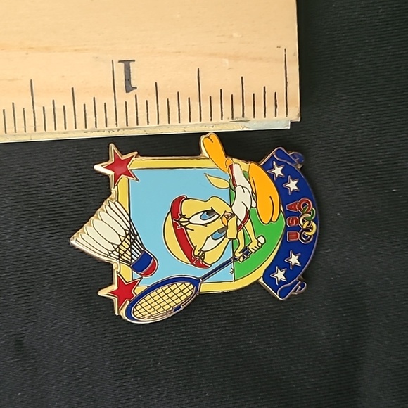 Tweety Bird 1996 USA Olympic Badminton Pin - Picture 6 of 7